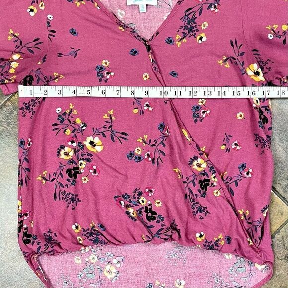 Grace & Lace Floral Wrap Blouse Small - Picture 6 of 9